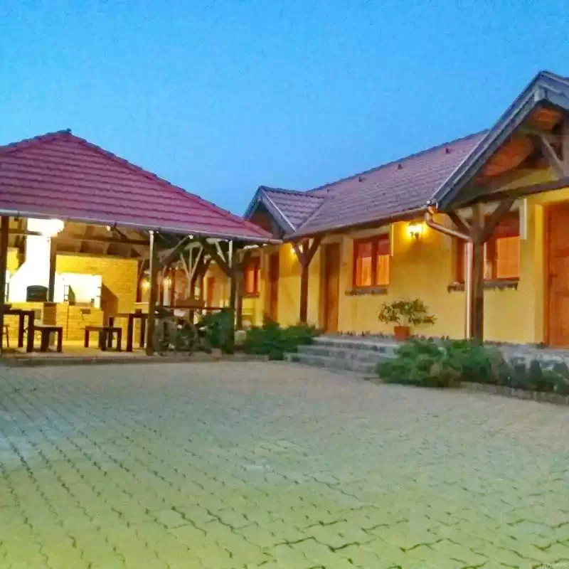 Felsőboldogfalva Szállás | Motel (K0384-9) A kép szerzői jogvédelem alatt állhat. Javasolt a kapcsolatfelvétel a jog tulajdonossal.