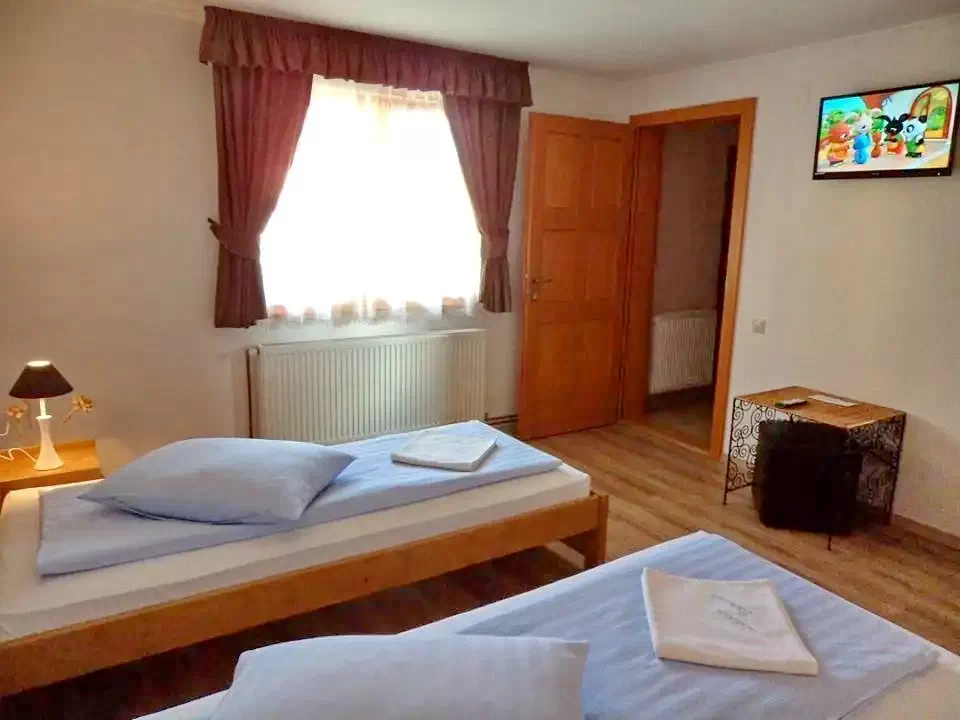 Felsőboldogfalva Szállás | Motel (K0384-19) A kép szerzői jogvédelem alatt állhat. Javasolt a kapcsolatfelvétel a jog tulajdonossal.