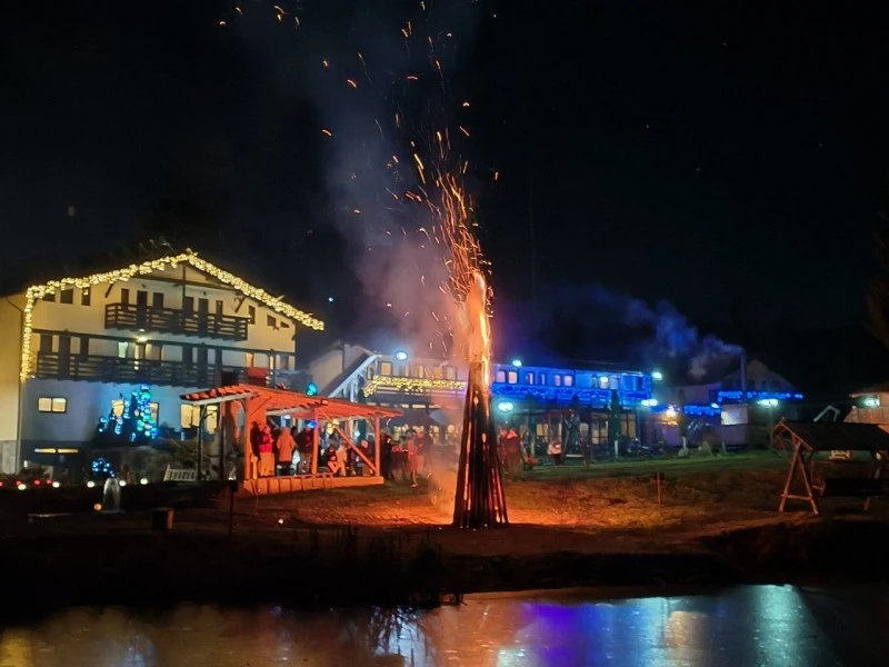 Gyergyócsomafalva Szállás | Motel (K1076-26) A kép szerzői jogvédelem alatt állhat. Javasolt a kapcsolatfelvétel a jog tulajdonossal.