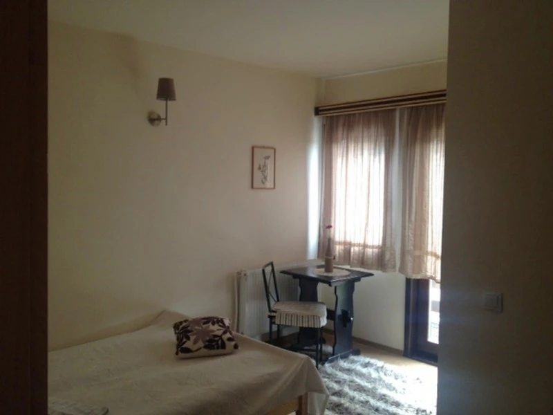 Ciumani Cazare | Motel (K1076-33) Imaginea poate fi supusă drepturilor de autor. Se recomandă contactarea titularului drepturilor.