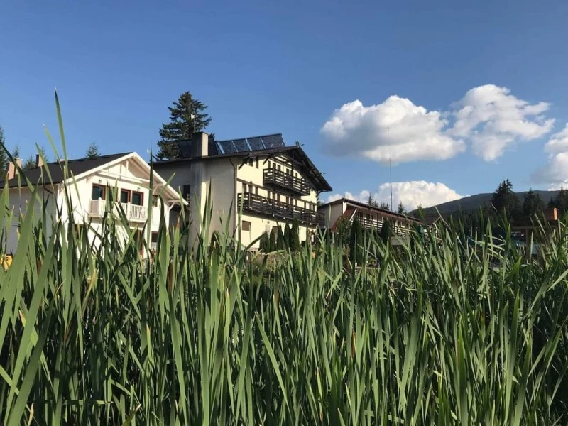 Ciumani Cazare | Motel (K1076-51) Imaginea poate fi supusă drepturilor de autor. Se recomandă contactarea titularului drepturilor.