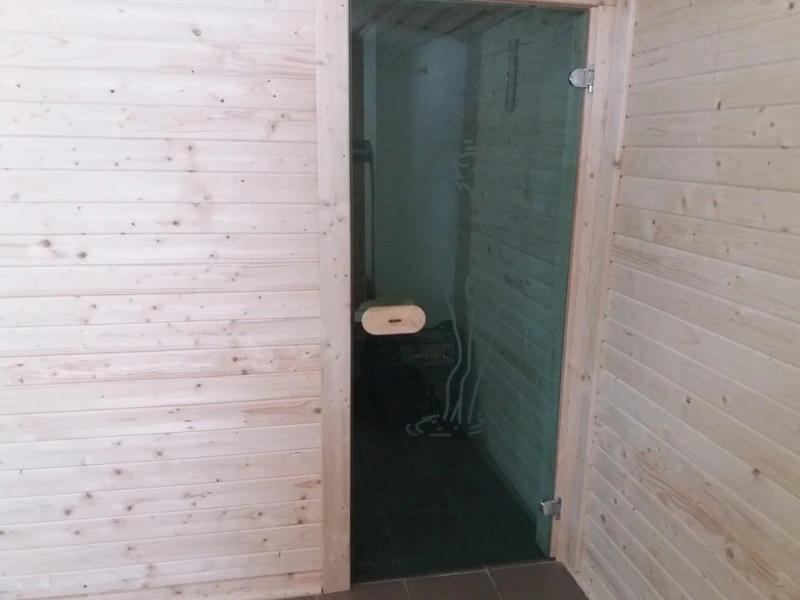 Ciumani Cazare | Motel (K1076-69) Imaginea poate fi supusă drepturilor de autor. Se recomandă contactarea titularului drepturilor.