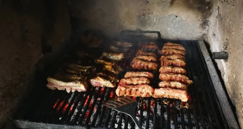 Râșnov Cazare | Motel (K1084-36) Imaginea poate fi supusă drepturilor de autor. Se recomandă contactarea titularului drepturilor.