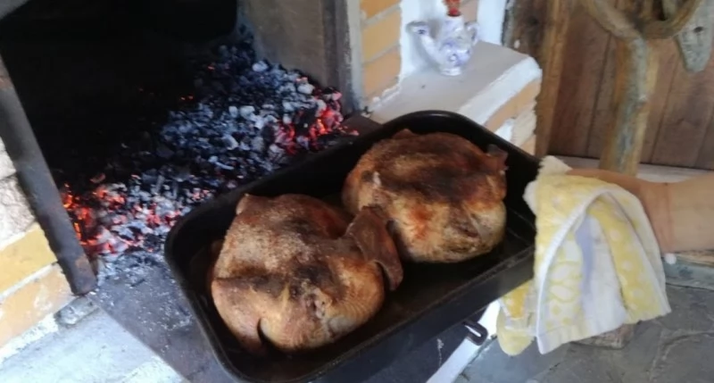 Râșnov Cazare | Motel (K1084-40) Imaginea poate fi supusă drepturilor de autor. Se recomandă contactarea titularului drepturilor.