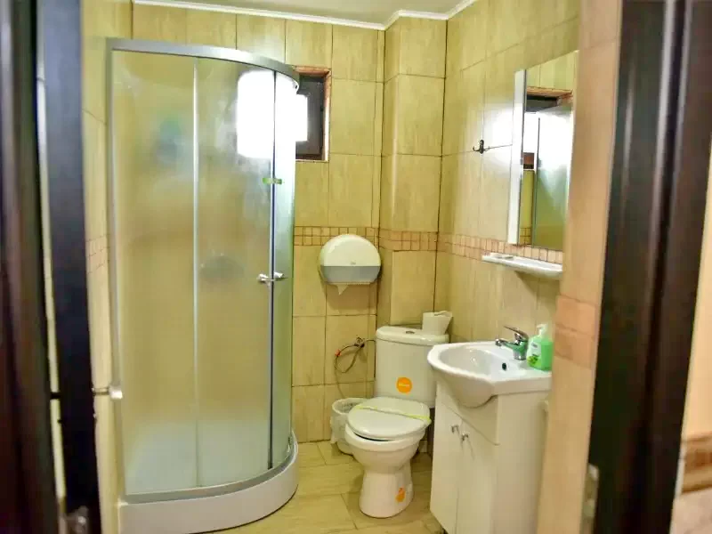 Vălenii de Munte Cazare | Motel (K0806-33) Imaginea poate fi supusă drepturilor de autor. Se recomandă contactarea titularului drepturilor.