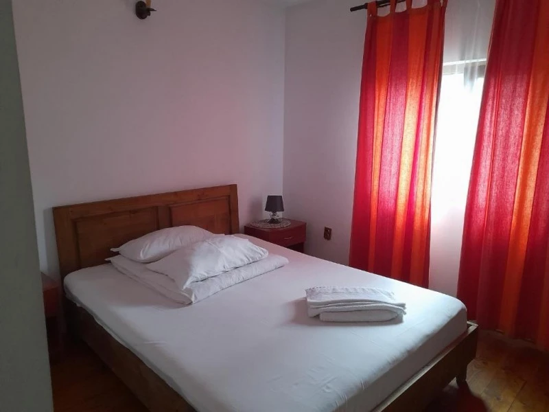 Corbeni Cazare | Pensiune (K0625-31) Imaginea poate fi supusă drepturilor de autor. Se recomandă contactarea titularului drepturilor.