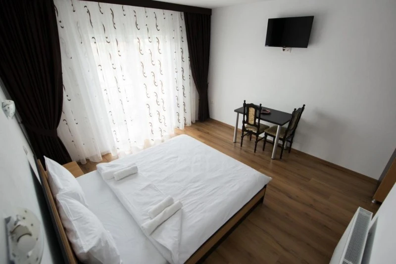 Turda Cazare | Motel (K1523-7) Imaginea poate fi supusă drepturilor de autor. Se recomandă contactarea titularului drepturilor.