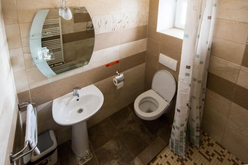 Torda Szállás | Motel (K1523-8) A kép szerzői jogvédelem alatt állhat. Javasolt a kapcsolatfelvétel a jog tulajdonossal.