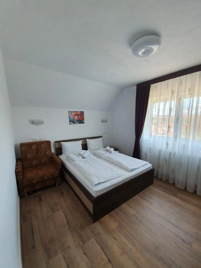 Torda Szállás | Motel (K1523-26) A kép szerzői jogvédelem alatt állhat. Javasolt a kapcsolatfelvétel a jog tulajdonossal.