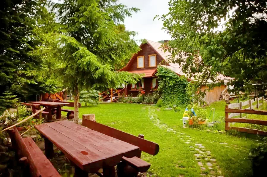 Izvoare Cazare | Sat de vacanță (K0400-12) Imaginea poate fi supusă drepturilor de autor. Se recomandă contactarea titularului drepturilor.