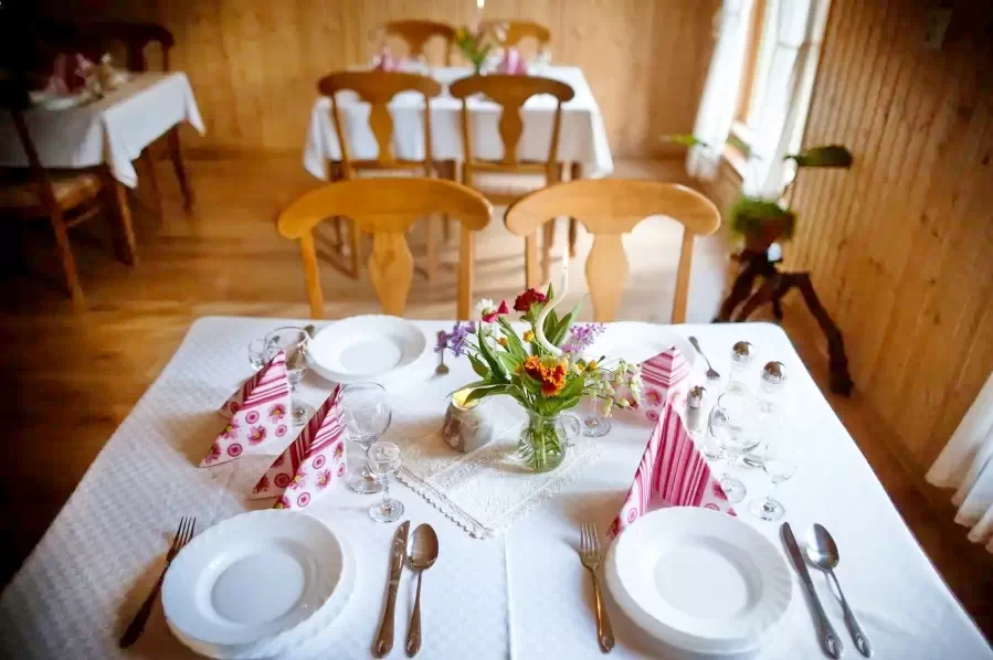 Ivó Szállás | Kulcsosház (K0400-16) A kép szerzői jogvédelem alatt állhat. Javasolt a kapcsolatfelvétel a jog tulajdonossal. Ivó Szállás | Kulcsosház (K0400-16) A kép szerzői jogvédelem alatt állhat. Javasolt a kapcsolatfelvétel a jog tulajdonossal.