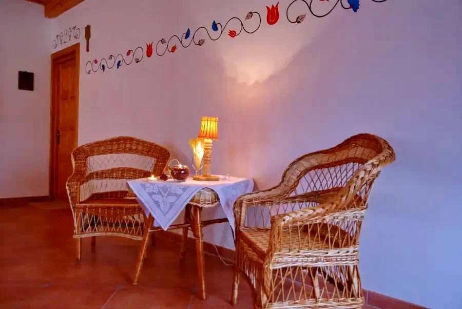 Izvoare Cazare | Cabană (K0400-37) Imaginea poate fi supusă drepturilor de autor. Se recomandă contactarea titularului drepturilor. Izvoare Cazare | Cabană (K0400-37) Imaginea poate fi supusă drepturilor de autor. Se recomandă contactarea titularului drepturilor.