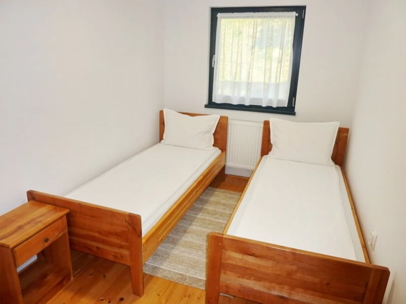 Zetelaki Víztározó Szállás | Üdülőfalu (K0564-49) A kép szerzői jogvédelem alatt állhat. Javasolt a kapcsolatfelvétel a jog tulajdonossal.