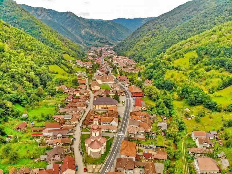 Șugag Cazare | Cabana turistică (K1364-1) Imaginea poate fi supusă drepturilor de autor. Se recomandă contactarea titularului drepturilor.