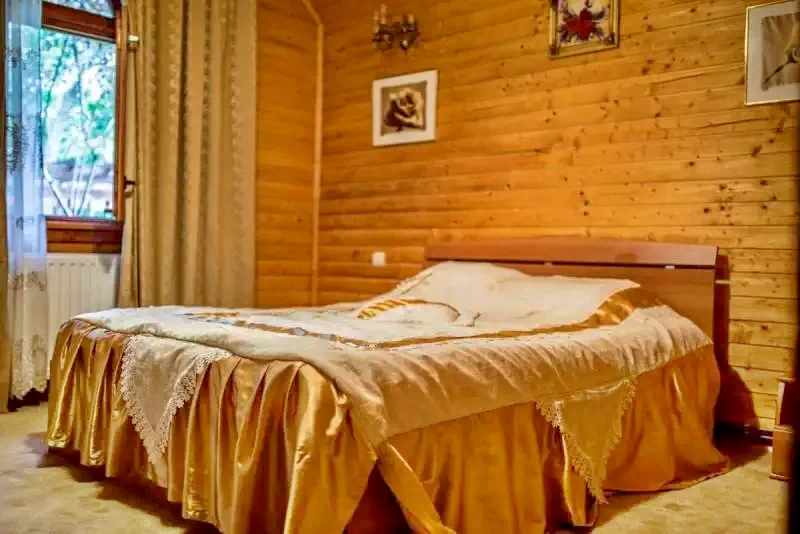 Șugag Cazare | Sat de vacanță (K1364-13) Imaginea poate fi supusă drepturilor de autor. Se recomandă contactarea titularului drepturilor.