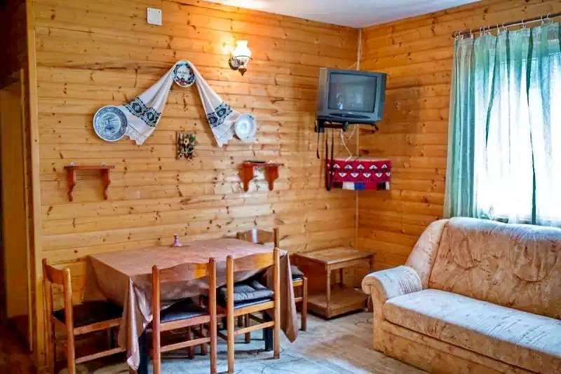 Șugag Cazare | Sat de vacanță (K1364-17) Imaginea poate fi supusă drepturilor de autor. Se recomandă contactarea titularului drepturilor.