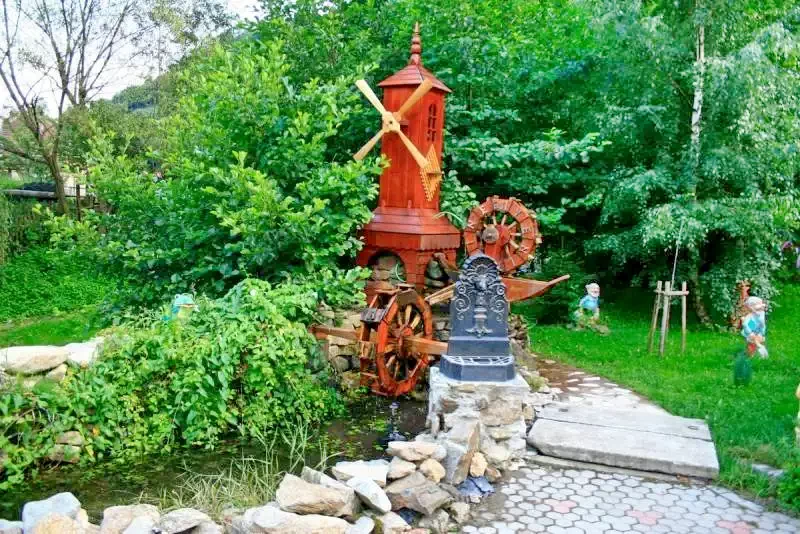 Sugág Szállás | Üdülőfalu (K1364-27) A kép szerzői jogvédelem alatt állhat. Javasolt a kapcsolatfelvétel a jog tulajdonossal.