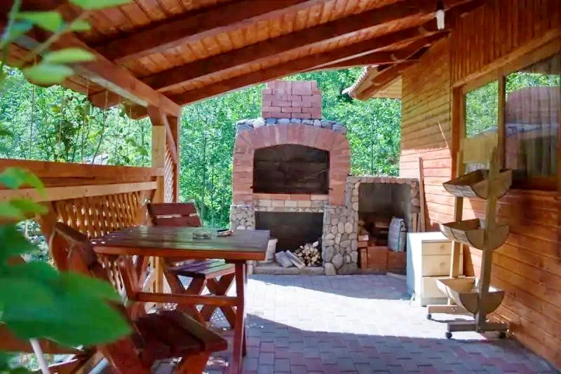 Șugag Cazare | Sat de vacanță (K1364-31) Imaginea poate fi supusă drepturilor de autor. Se recomandă contactarea titularului drepturilor.