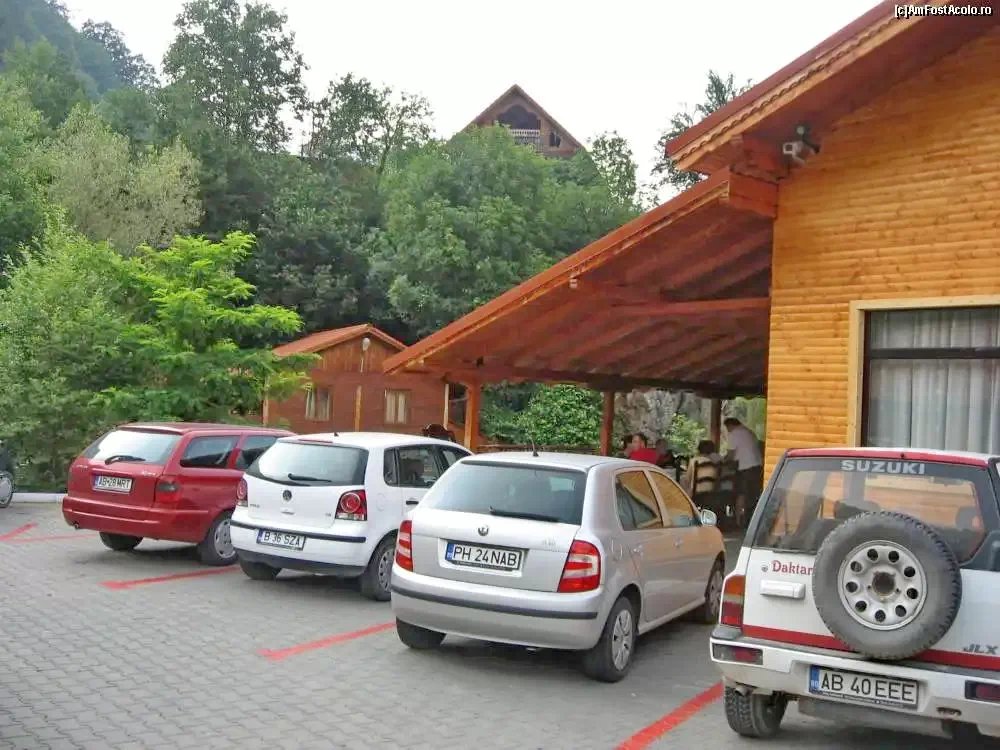 Șugag Cazare | Sat de vacanță (K1364-43) Imaginea poate fi supusă drepturilor de autor. Se recomandă contactarea titularului drepturilor.