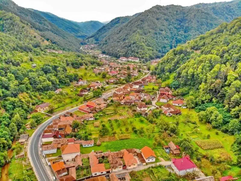 Sugág Szállás | Üdülőfalu (K1364-45) A kép szerzői jogvédelem alatt állhat. Javasolt a kapcsolatfelvétel a jog tulajdonossal.