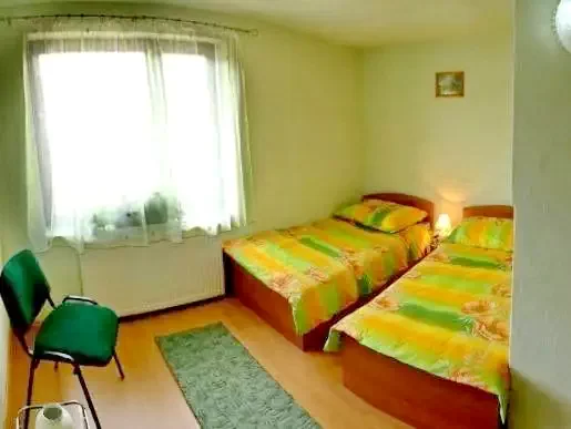 Cazare Aiud - Hostel Doua Salcii | Nagyenyed - Két Fűzfa Hostel. Imaginea poate fi supusă drepturilor de autor. Se recomandă contactarea titularului drepturilor.