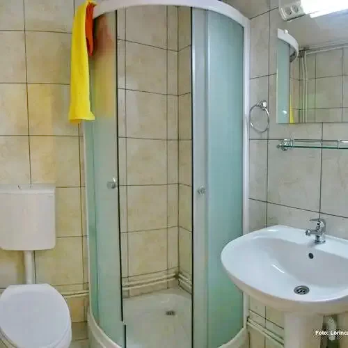 Cazare Aiud - Hostel Doua Salcii | Nagyenyed - Két Fűzfa Hostel. Imaginea poate fi supusă drepturilor de autor. Se recomandă contactarea titularului drepturilor.