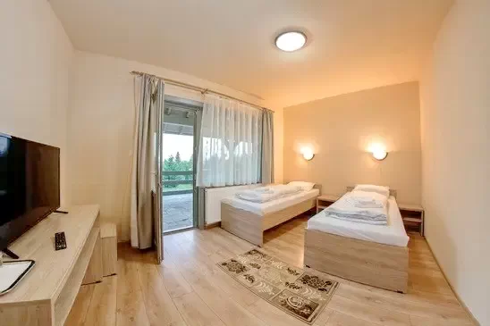 Borzont Cazare | Pensiune (K1373-9) Imaginea poate fi supusă drepturilor de autor. Se recomandă contactarea titularului drepturilor.