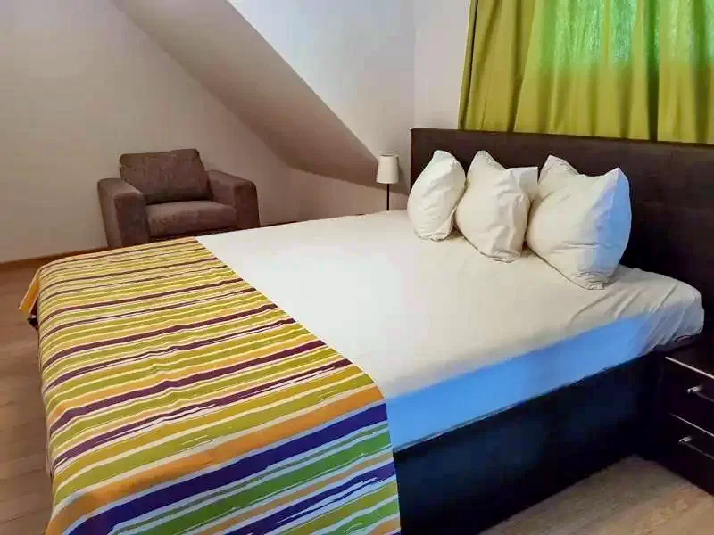 Crișan Szállás | Motel (K1330-3) A kép szerzői jogvédelem alatt állhat. Javasolt a kapcsolatfelvétel a jog tulajdonossal.