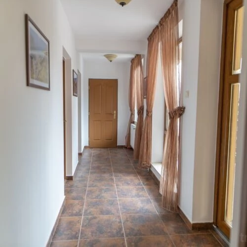 Borzont Szállás | Vendégház (K1502-5) A kép szerzői jogvédelem alatt állhat. Javasolt a kapcsolatfelvétel a jog tulajdonossal. Borzont Szállás | Vendégház (K1502-5) A kép szerzői jogvédelem alatt állhat. Javasolt a kapcsolatfelvétel a jog tulajdonossal.