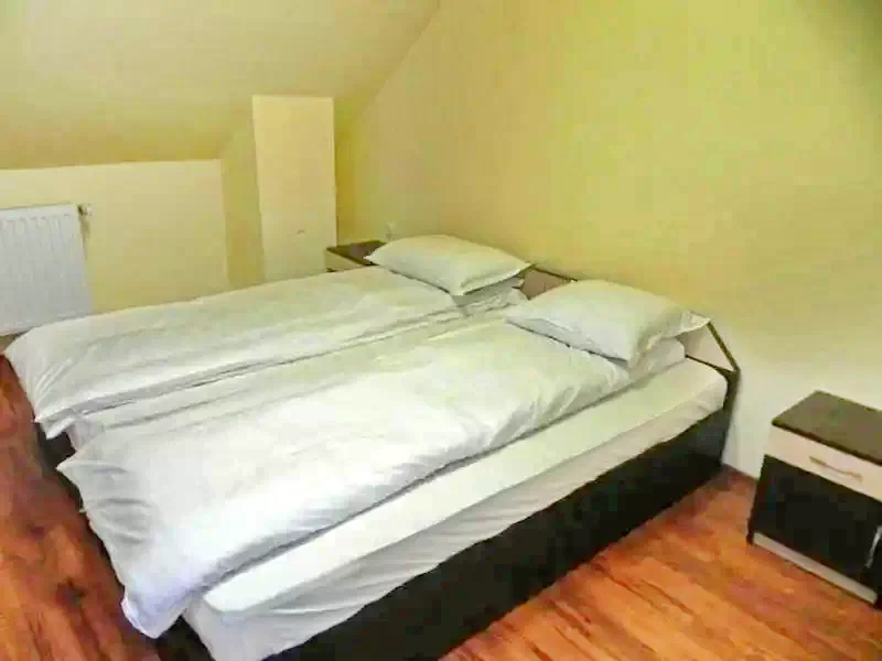 Cristuru Secuiesc Cazare | Căsuțe tip camping (K1289-13) Imaginea poate fi supusă drepturilor de autor. Se recomandă contactarea titularului drepturilor.