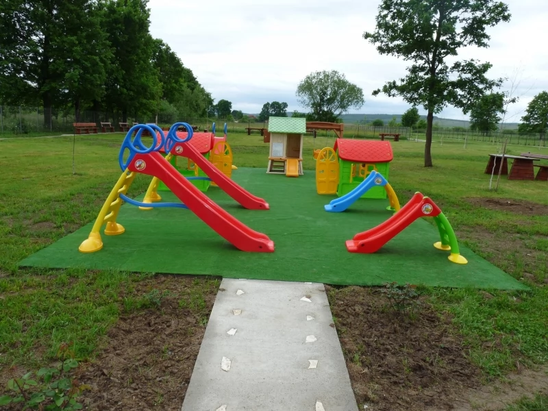 Szakállasfalva Szállás | Hotel*** (K1062-73) A kép szerzői jogvédelem alatt állhat. Javasolt a kapcsolatfelvétel a jog tulajdonossal.