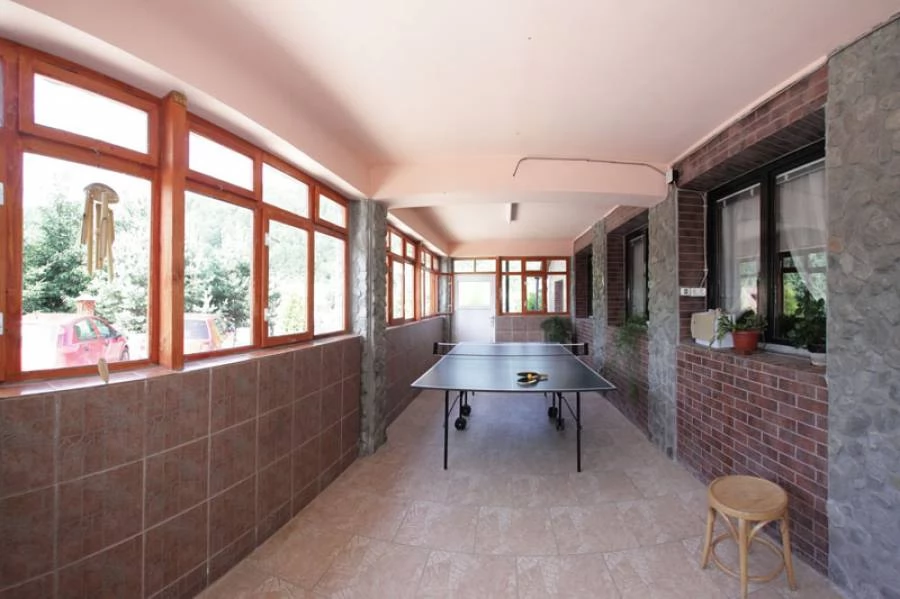 Coada Lacului Lesu Cazare | Motel (K0650-8) Imaginea poate fi supusă drepturilor de autor. Se recomandă contactarea titularului drepturilor.