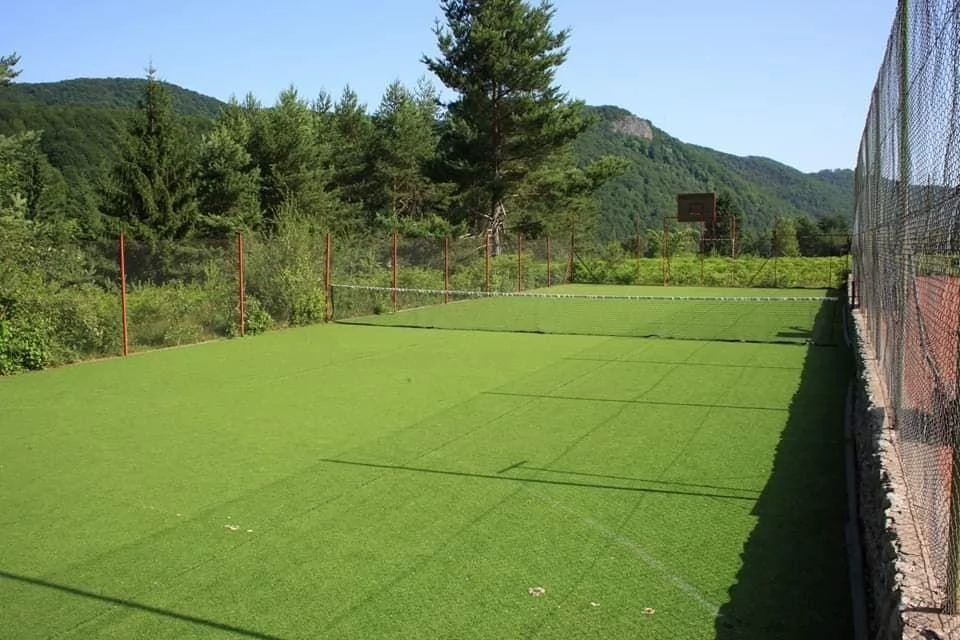 Coada Lacului Lesu Cazare | Motel (K0650-34) Imaginea poate fi supusă drepturilor de autor. Se recomandă contactarea titularului drepturilor.