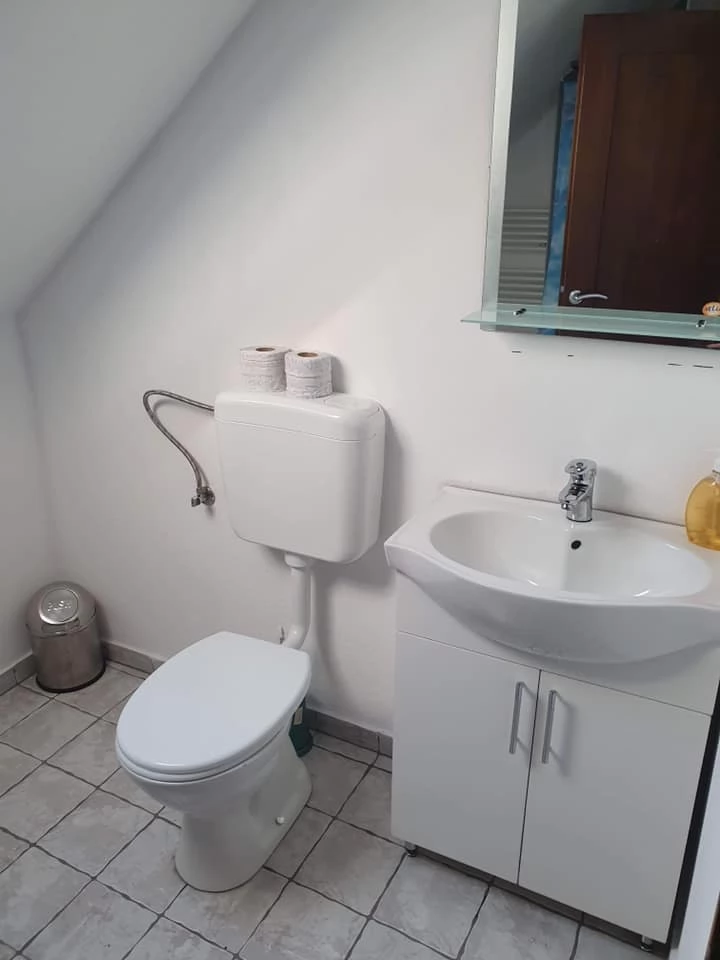 Lesu Tó Szállás | Motel (K0650-41) A kép szerzői jogvédelem alatt állhat. Javasolt a kapcsolatfelvétel a jog tulajdonossal.