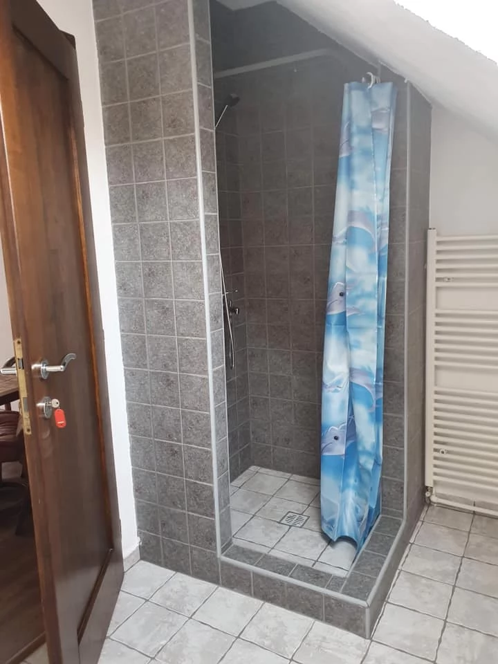 Lesu Tó Szállás | Motel (K0650-45) A kép szerzői jogvédelem alatt állhat. Javasolt a kapcsolatfelvétel a jog tulajdonossal.