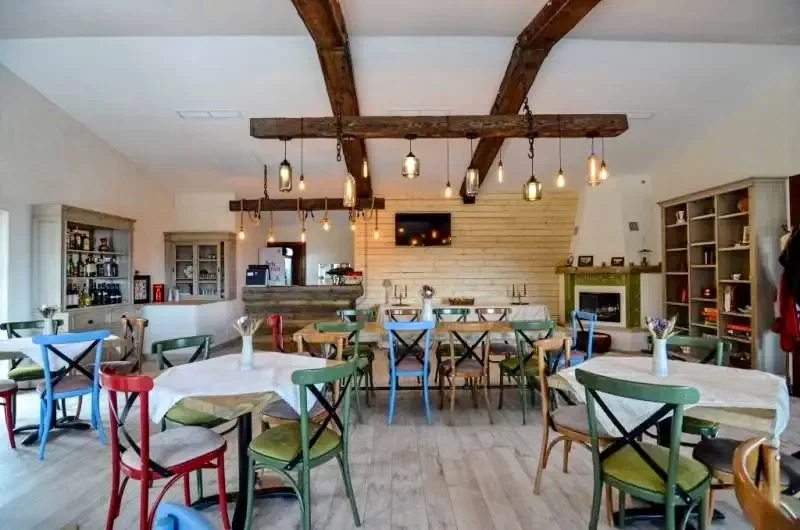 Toplița Cazare | Motel (K1224-11) Imaginea poate fi supusă drepturilor de autor. Se recomandă contactarea titularului drepturilor.