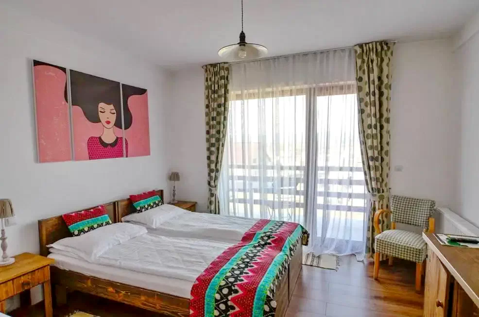 Toplița Cazare | Motel (K1224-20) Imaginea poate fi supusă drepturilor de autor. Se recomandă contactarea titularului drepturilor.