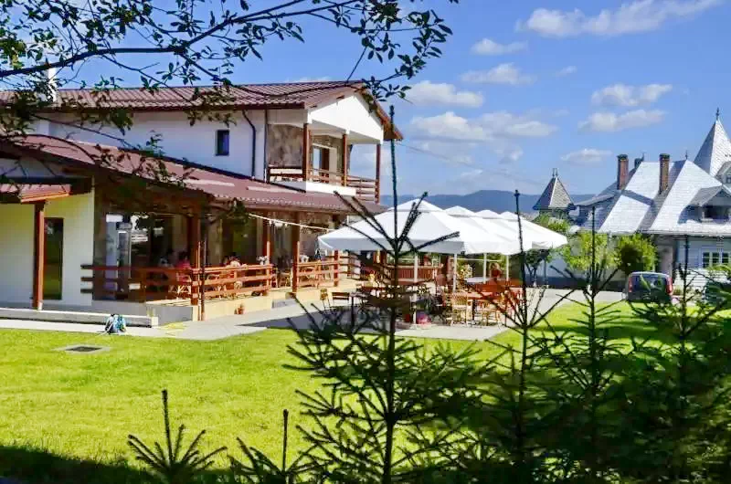 Toplița Cazare | Motel (K1224-91) Imaginea poate fi supusă drepturilor de autor. Se recomandă contactarea titularului drepturilor.