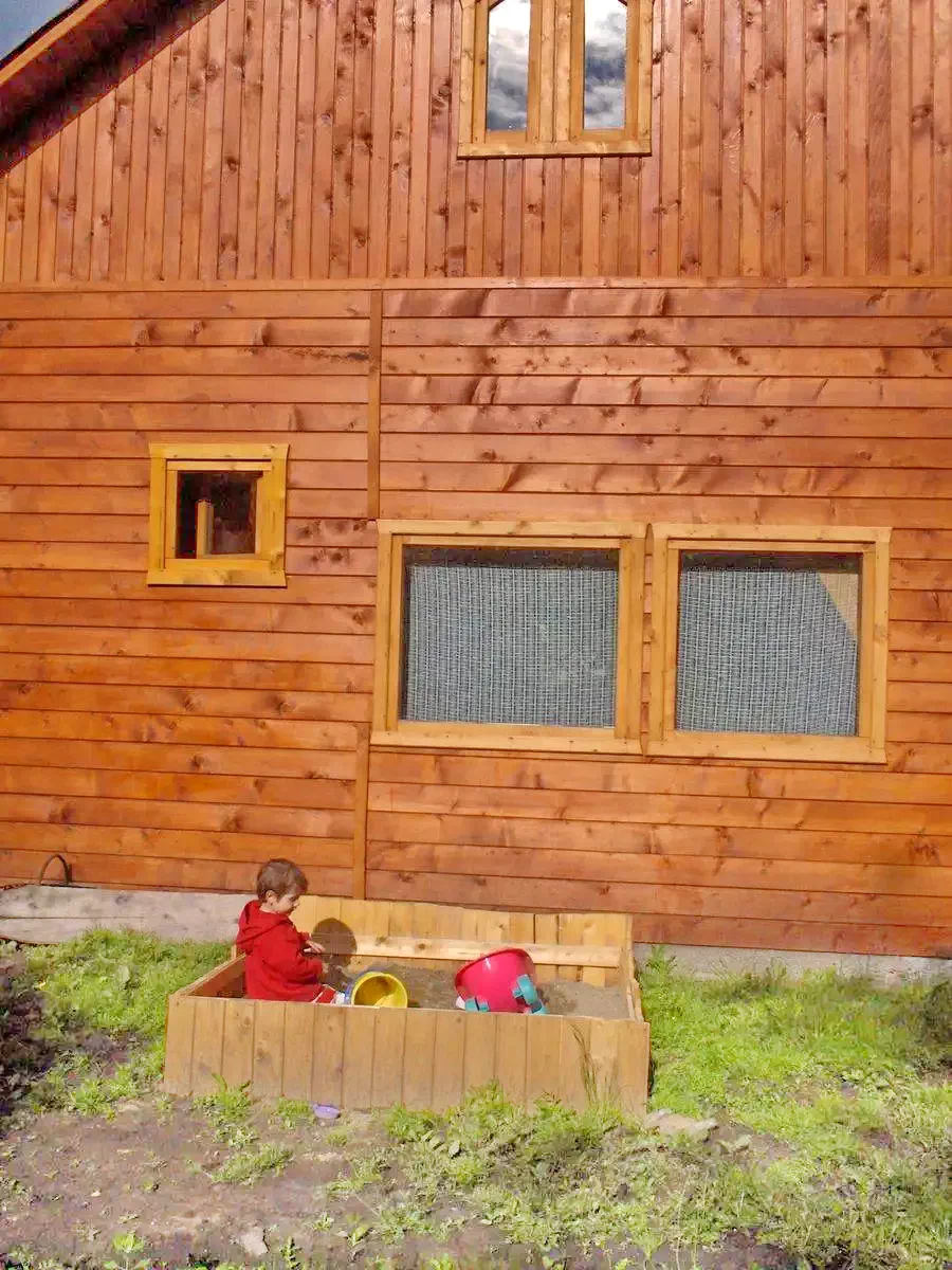 Valea Scurtă Cazare | Motel (K0379-16) Imaginea poate fi supusă drepturilor de autor. Se recomandă contactarea titularului drepturilor.