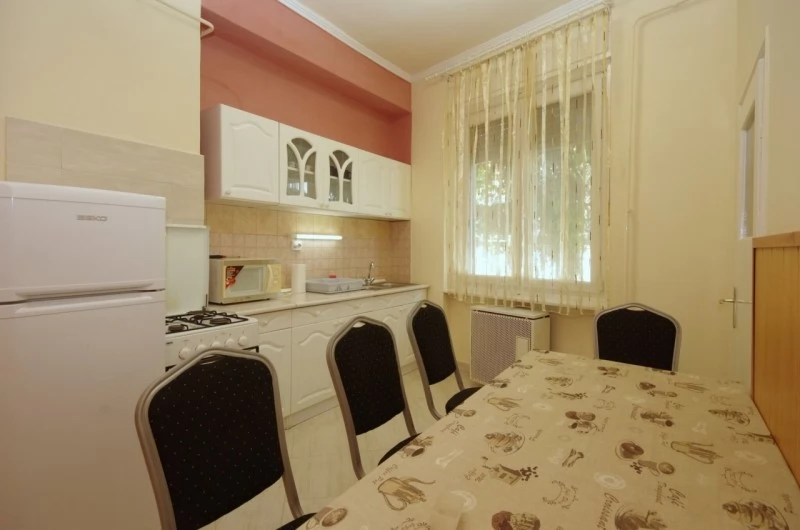 Gyula Szállás | Üdülőfalu (K0326-8) A kép szerzői jogvédelem alatt állhat. Javasolt a kapcsolatfelvétel a jog tulajdonossal.