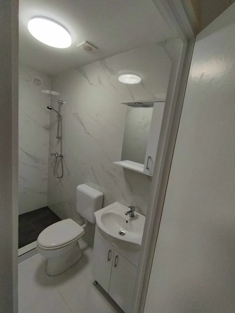 Jula Cazare | Sat de vacanță (K0326-17) Imaginea poate fi supusă drepturilor de autor. Se recomandă contactarea titularului drepturilor.