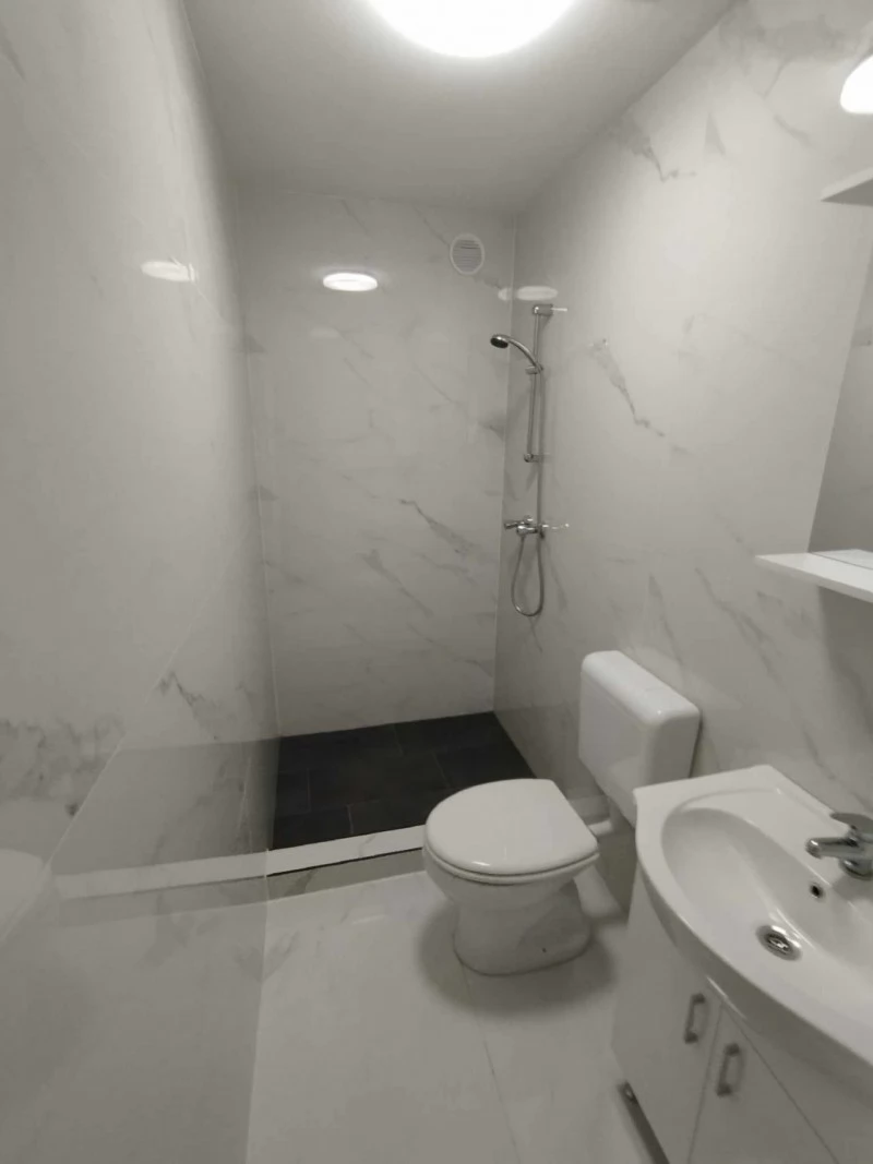 Jula Cazare | Sat de vacanță (K0326-19) Imaginea poate fi supusă drepturilor de autor. Se recomandă contactarea titularului drepturilor.