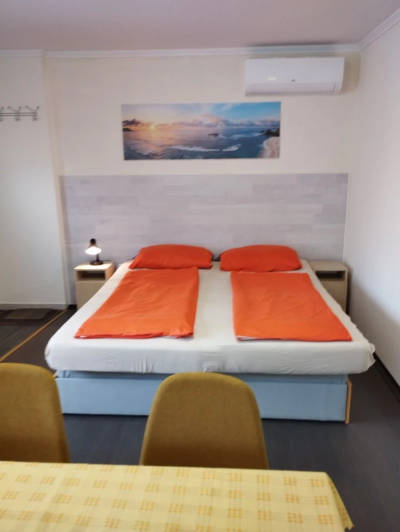 Jula Cazare | Sat de vacanță (K0326-28) Imaginea poate fi supusă drepturilor de autor. Se recomandă contactarea titularului drepturilor.