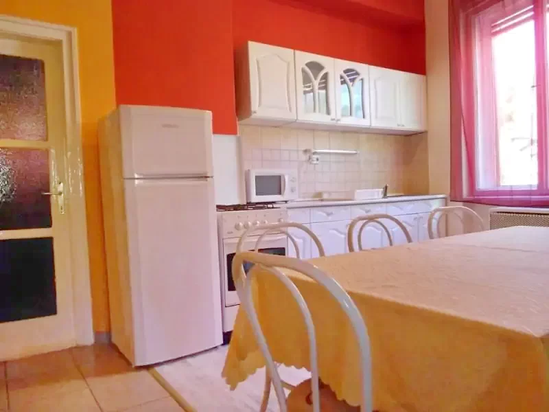 Jula Cazare | Casă de oaspeți (K0085-22) Imaginea poate fi supusă drepturilor de autor. Se recomandă contactarea titularului drepturilor.
