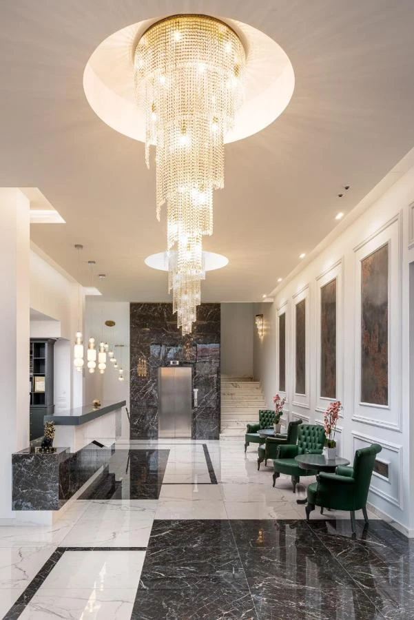 Szászsebes Szállás | Hotel**** (K1532-11) A kép szerzői jogvédelem alatt állhat. Javasolt a kapcsolatfelvétel a jog tulajdonossal. Szászsebes Szállás | Hotel**** (K1532-11) A kép szerzői jogvédelem alatt állhat. Javasolt a kapcsolatfelvétel a jog tulajdonossal.