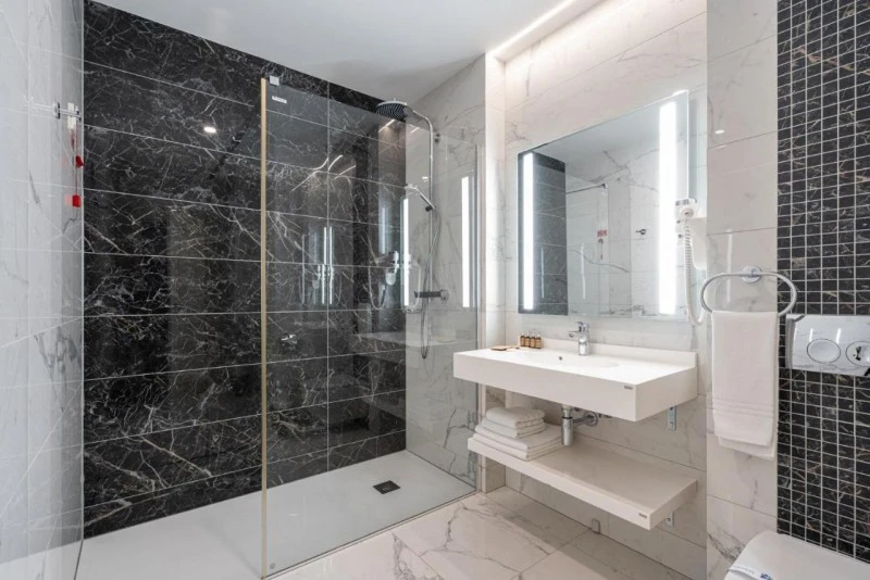 Szászsebes Szállás | Hotel**** (K1532-30) A kép szerzői jogvédelem alatt állhat. Javasolt a kapcsolatfelvétel a jog tulajdonossal. Szászsebes Szállás | Hotel**** (K1532-30) A kép szerzői jogvédelem alatt állhat. Javasolt a kapcsolatfelvétel a jog tulajdonossal.