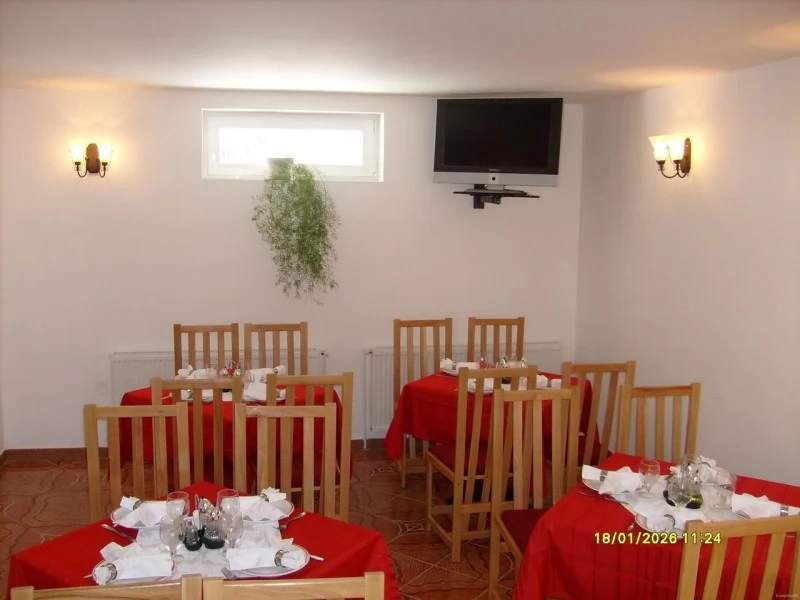 Băile Tușnad Cazare | Motel (K0044-15) Imaginea poate fi supusă drepturilor de autor. Se recomandă contactarea titularului drepturilor.