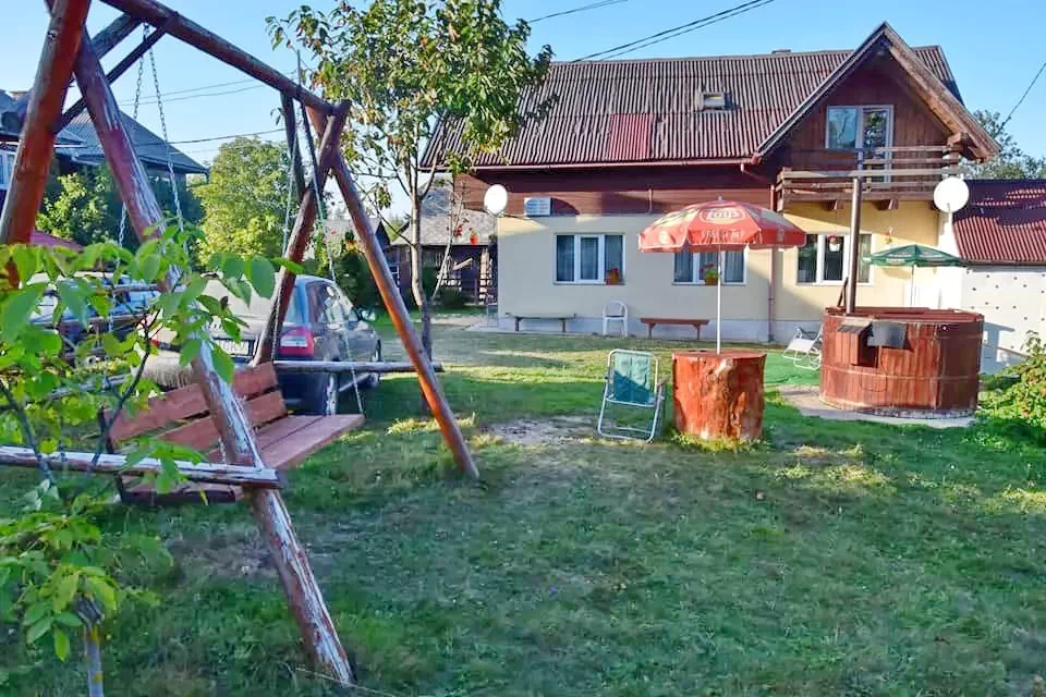 Călățele Cazare | Casă de oaspeți (K0536-26) Imaginea poate fi supusă drepturilor de autor. Se recomandă contactarea titularului drepturilor.
