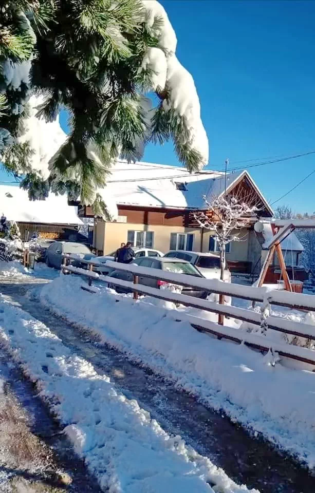 Călățele Cazare | Casă de oaspeți (K0536-28) Imaginea poate fi supusă drepturilor de autor. Se recomandă contactarea titularului drepturilor.