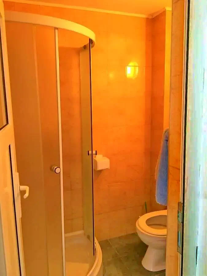 Arad Cazare | Motel (K0934-8) Imaginea poate fi supusă drepturilor de autor. Se recomandă contactarea titularului drepturilor.